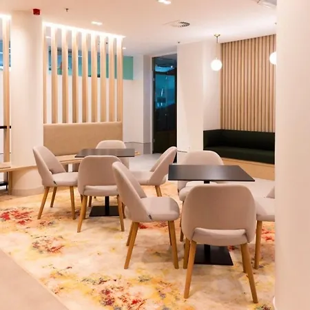 Goldvilla Apartment